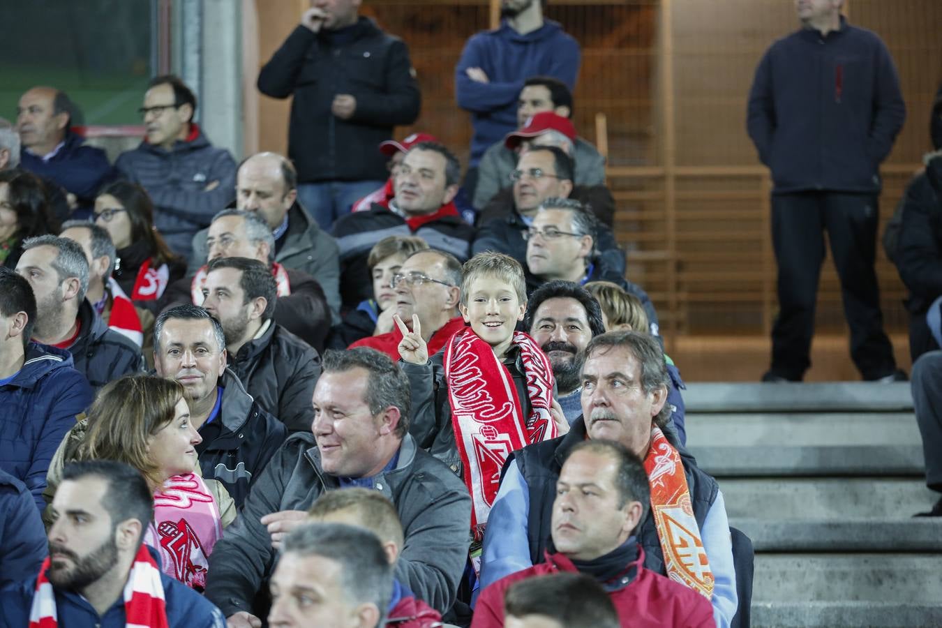 El ambiente en Los Cármenes durante el Granada-Espanyol