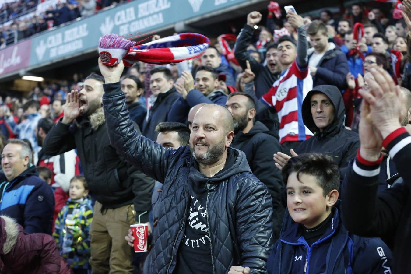 El ambiente en Los Cármenes durante el Granada CF-Rayo