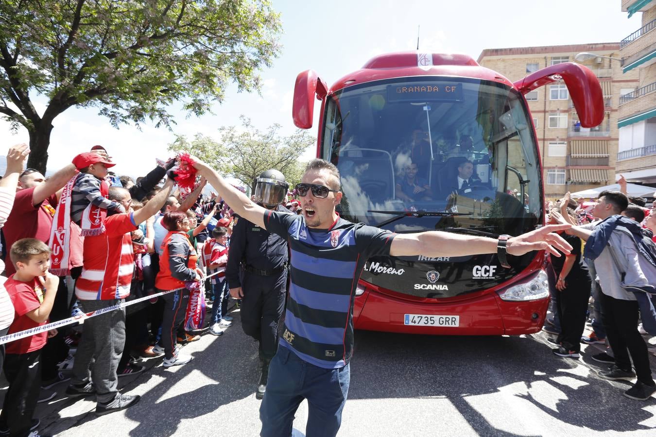 El ambiente en Los Cármenes en el Granada-Barça