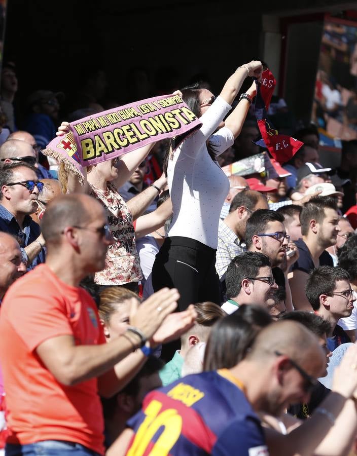 El ambiente en Los Cármenes en el Granada-Barça