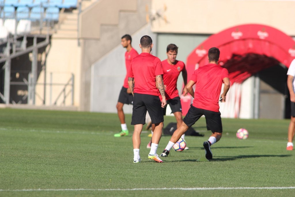 El Almería de Fernando Soriano se pone en marcha