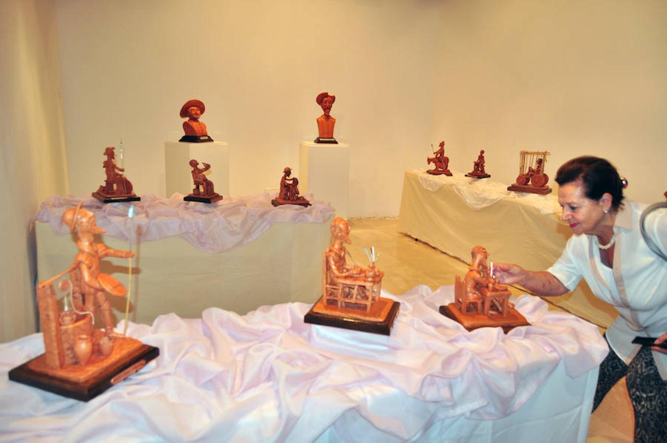 Exposición &#039;Quijotes de barro&#039; en el Pósito de Loja