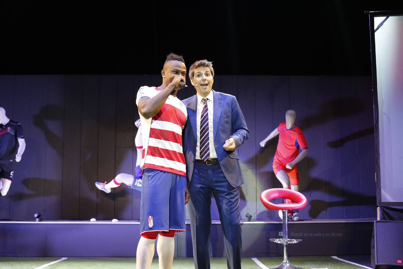 Angulo: "Quiero marcar al menos diez goles"