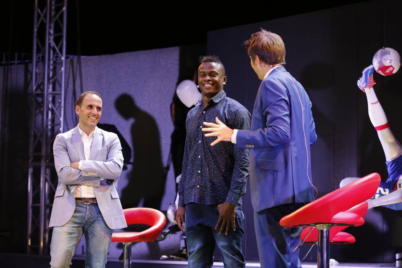 Angulo: &quot;Quiero marcar al menos diez goles&quot;