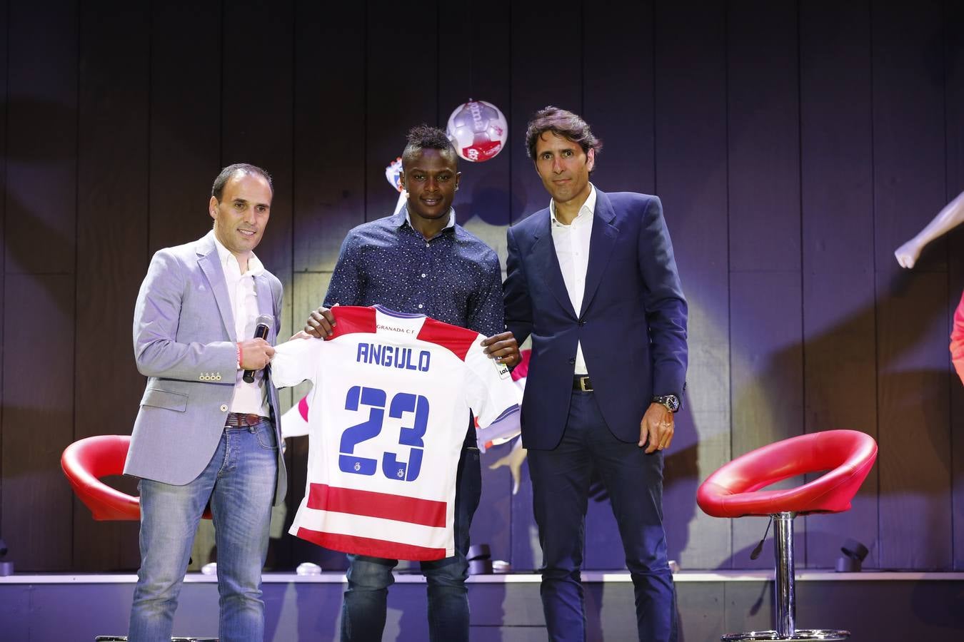 Angulo: &quot;Quiero marcar al menos diez goles&quot;