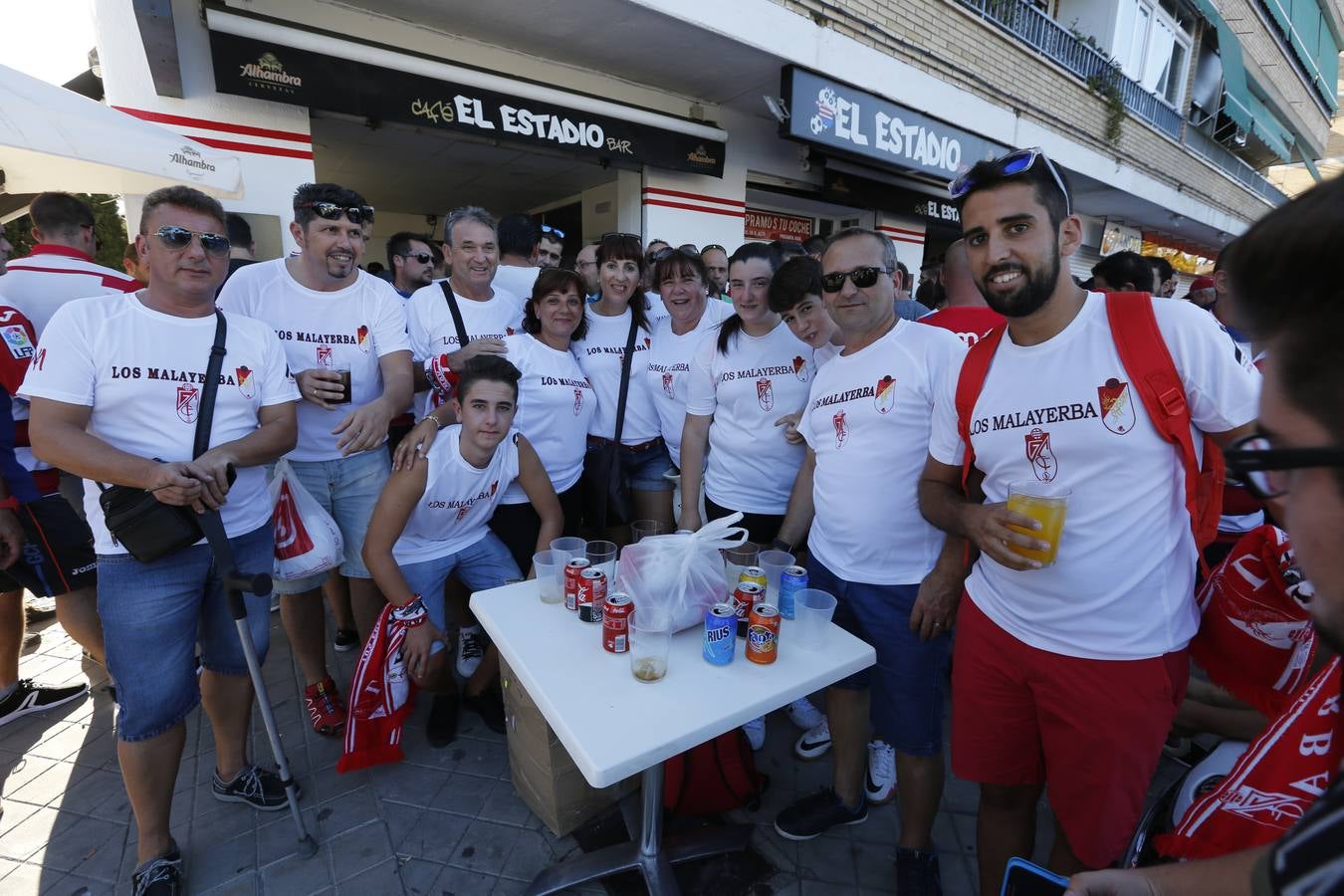El ambiente en Los Cármenes en el primer partido de Liga