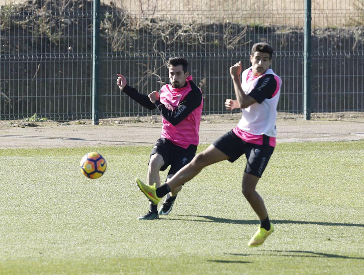 Entrenamiento del Granada CF, martes 13 de diciembre