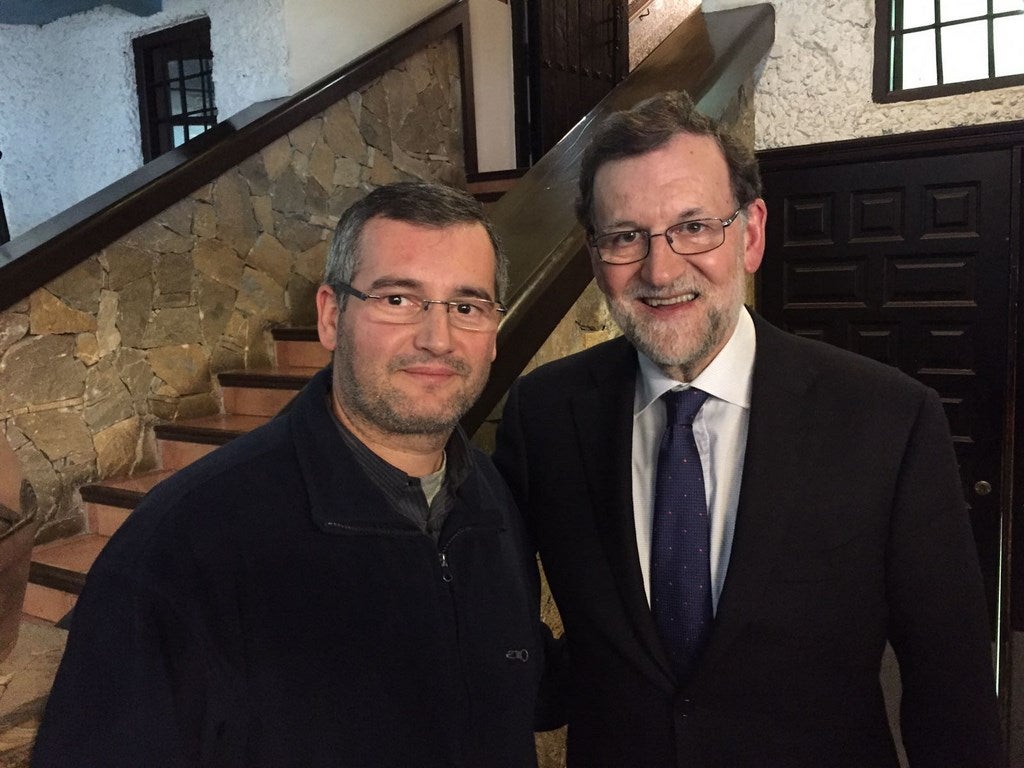 Rajoy se deleita con los manjares lojeños