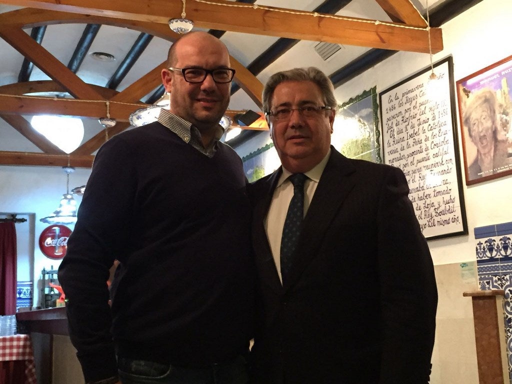 Rajoy se deleita con los manjares lojeños