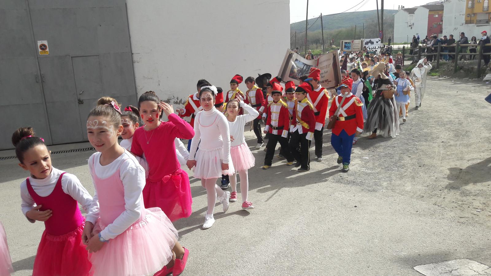 Pasacalles de Carnaval Escolar en Loja