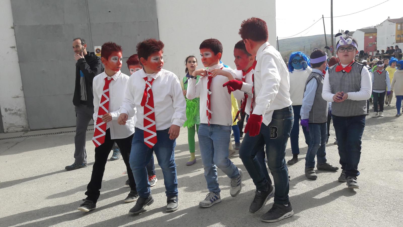 Pasacalles de Carnaval Escolar en Loja