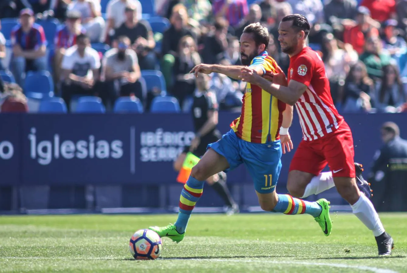 Las fotos de la derrota del Almería contra el Levante