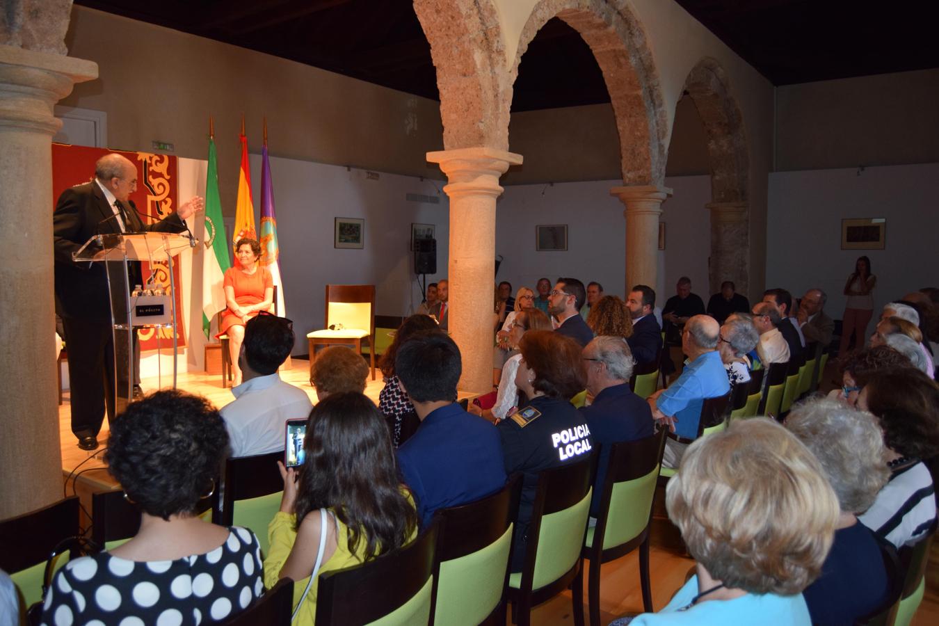 Premios Ibn al-Jatib a la UGR y José Tarifa