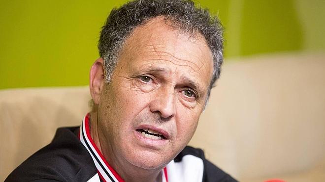 Caparrós: "En el fútbol hay que correr y en la segunda parte no lo hicimos"