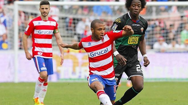 El Elche negocia un crédito para poder cumplir con el límite presupuestario impuesto por la LFP