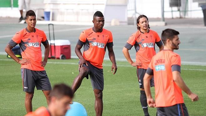 Caparrós se lleva a Bilbao a Eddy y saca de la lista a Machís