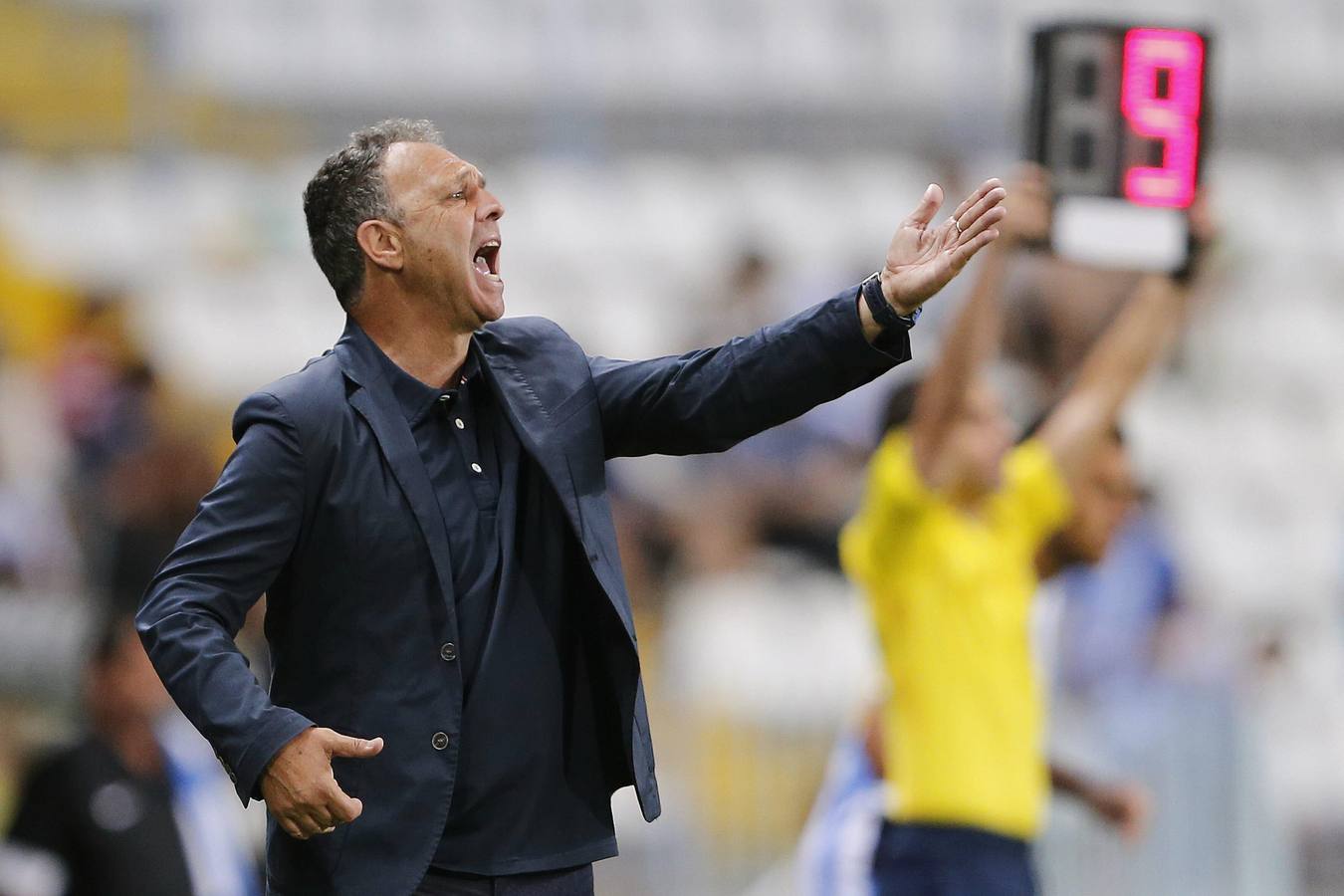 Caparrós: "Me voy muy jodido"