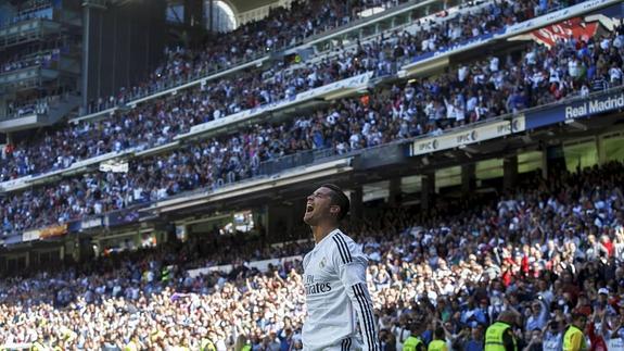 Cristiano Ronaldo: Nueve goles en el Bernabéu al Granada