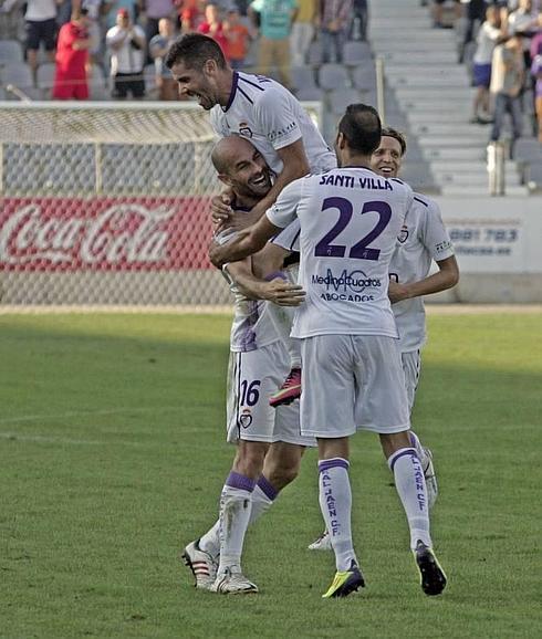 Óscar Quesada: «Trabajamos cada día para brindar a la afición una victoria»