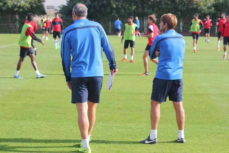 Joan Carrillo medita el once de la UD Almería