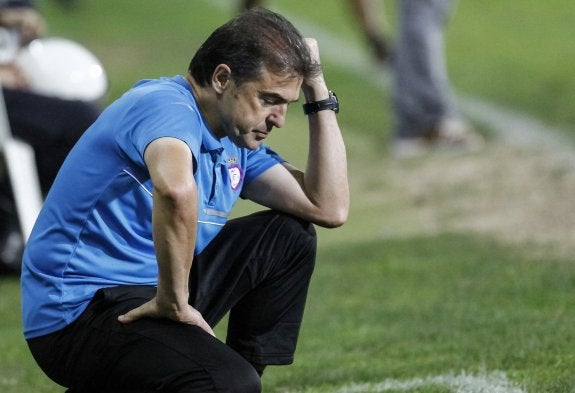 Arconada: «Estamos centrados en el partido ante el San Roque de Lepe»