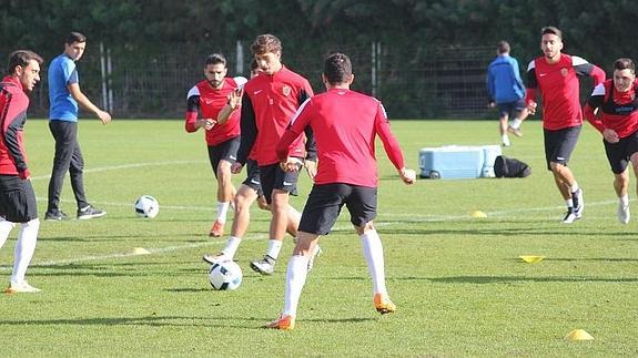 El Almería no tiene excusas para mirar a Oviedo