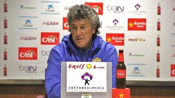 Gorosito: "Debemos tener los pies en el suelo, estamos a dos puntos del descenso"