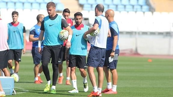 El Almería 'olvida' la victoria ante el Oviedo y se centra en la Llagostera