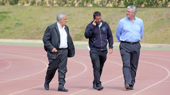 Un mes para el segundo entrenador
