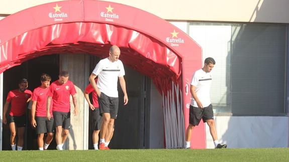El Almería de Fernando Soriano se pone en marcha