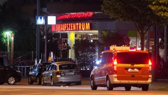 10 vecinos de Loja de vacaciones en Múnich se refugiaron del tiroteo durante horas en un cajero