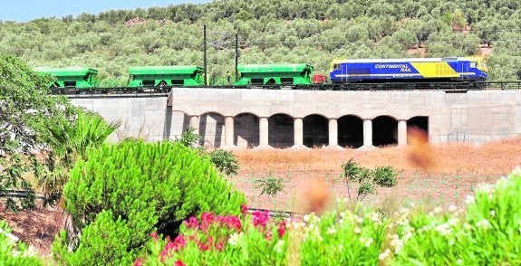 La obra del AVE 'vuela' en Málaga mientras que Loja sigue estancada