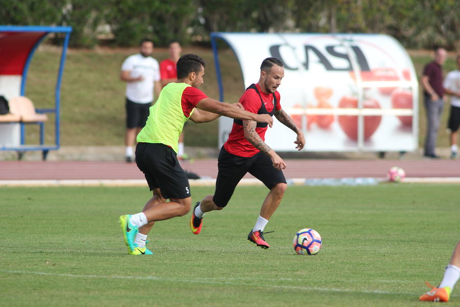 Soriano recupera a Fran Vélez; Jonathan se queda fuera otra vez