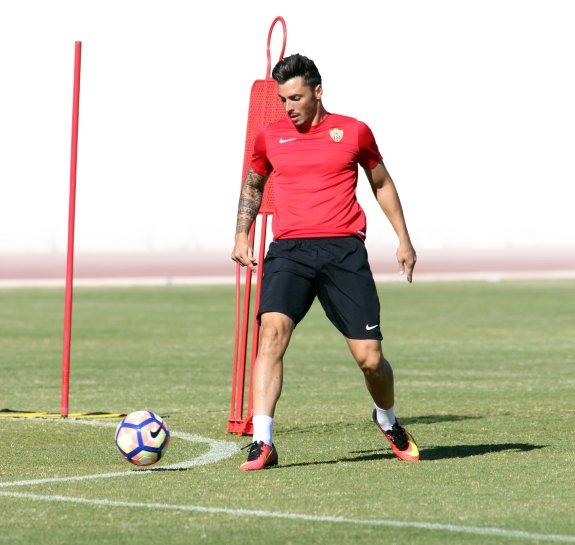 Ximo: «Deberíamos estar más arriba, pero si estamos abajo es porque lo merecemos»