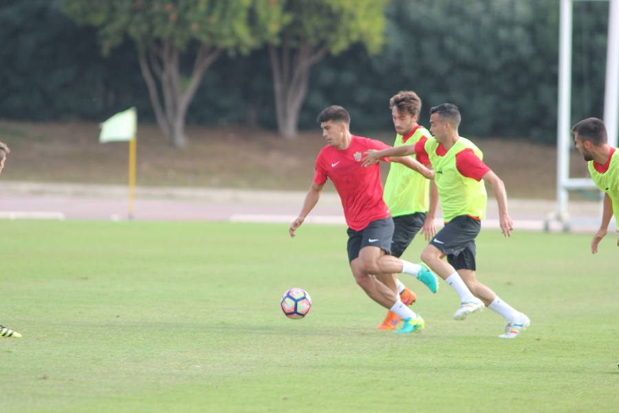 El Almería, pendiente de los tocados