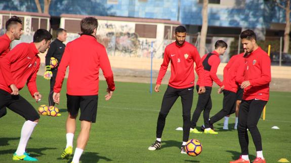 Primer día de trabajo para la UD Almería