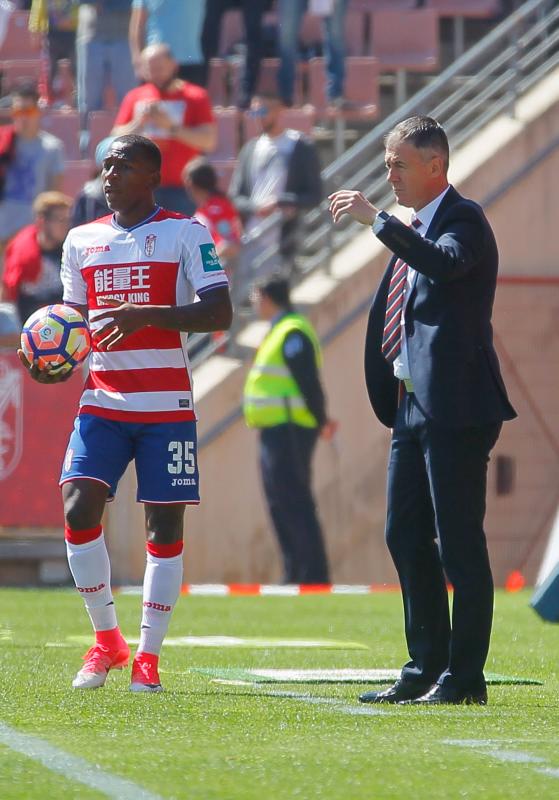 Lucas: "No estamos a altura de la ciudad, de la categoría ni de la afición"