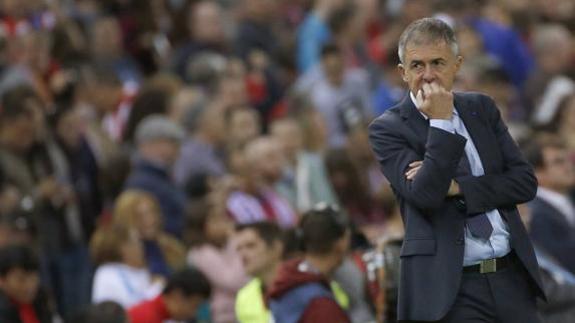 Cinco momentos que resumen el tercer paso de Lucas Alcaraz por el banquillo del Granada