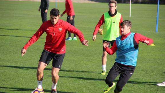 El Almería ya piensa en el Numancia