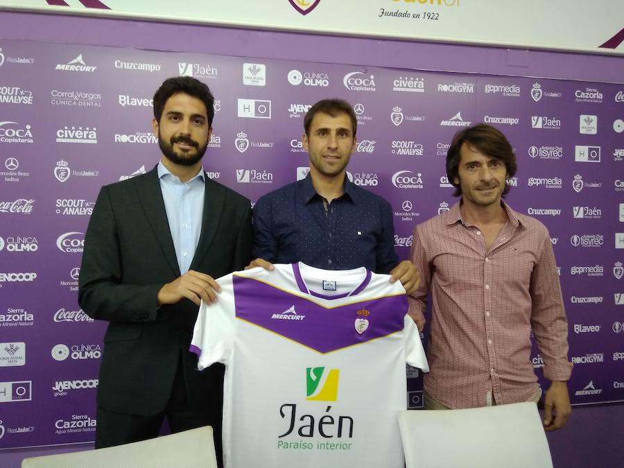 El club presenta un cuerpo técnico en Tercera con diez miembros