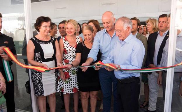 Amat augura éxitos al nuevo Mercado Central inaugurado ayer ante numeroso público