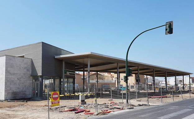 Jiménez confía en que el apeadero pueda abrir el próximo mes