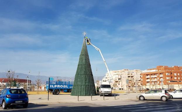El alumbrado navideño de este año arranca hoy con nuevos elementos y más arcos