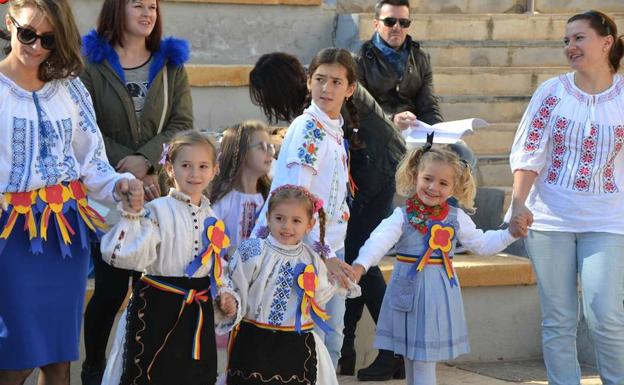 La comunidad rumana celebró su Día Nacional con una fiesta en El Puerto