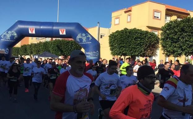 Éxito de la carrera popular ‘Por una educación digna’ del IES El Parador