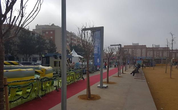 El PSOE denuncia la falta de preparación de Los Bajos para acoger la feria navideña