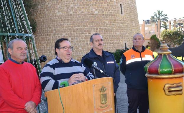 Tres cabalgatas de Reyes Magos recorrerán Roquetas mañana por la tarde
