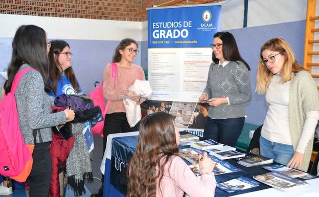 El colegio Portocarrero orientó a sus estudiantes sobre su futuro universitario
