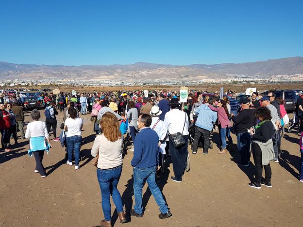Masiva movilización para pedir el BIC para Las Salinas y contra los planes de Amat