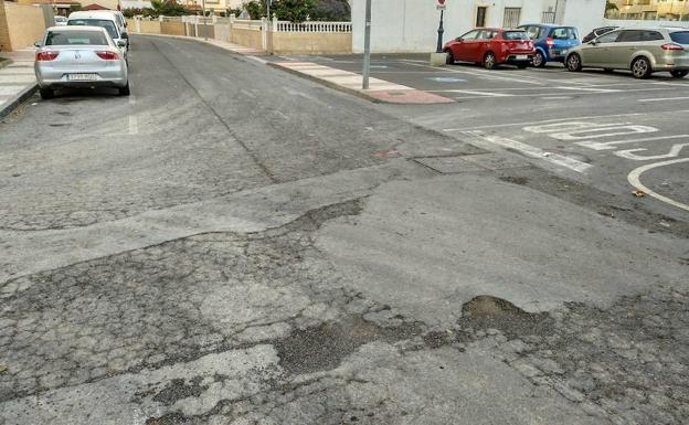 IU propone un plan anual de asfaltado para mejorar el estado de las calles